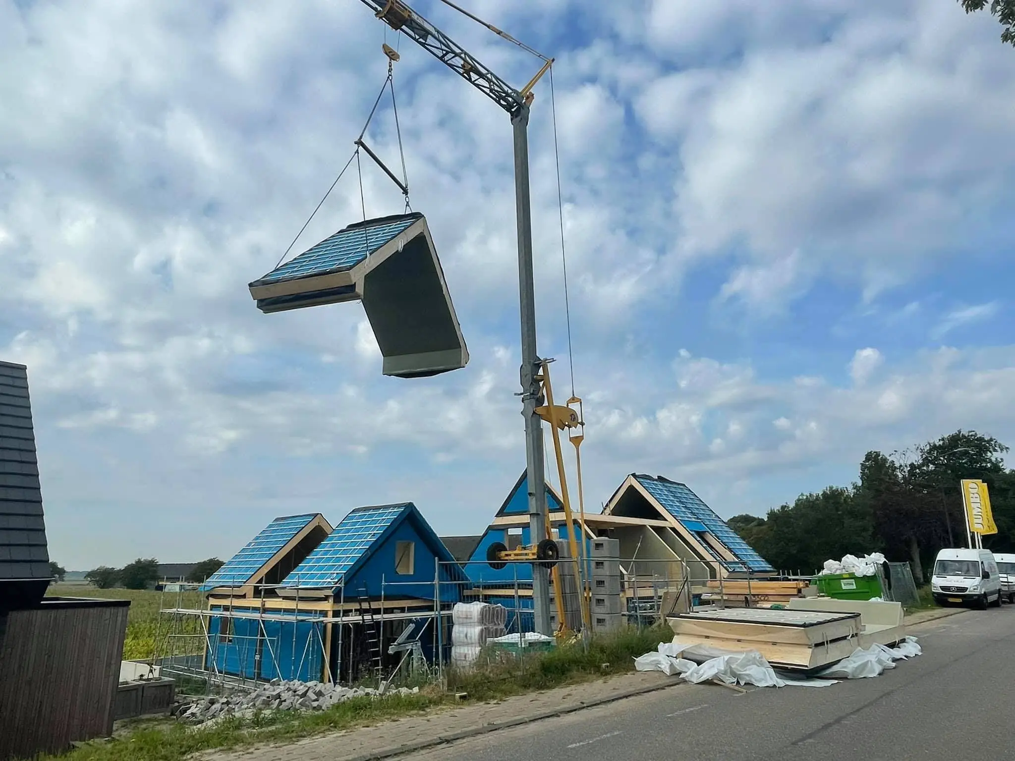 Dak afmaken nieuwbouw woning in Fijnaart